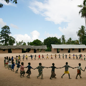 UNI463421-Mozambique_feat