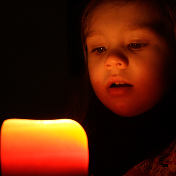 Earth-Hour-child