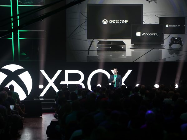Xbox-gamescom-Briefing-2015-Phil-Spencer-Windows-10-Xbox