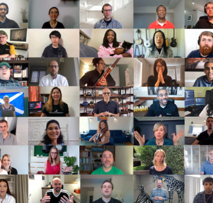 Сатья Наделла в окружении музыкантов и разработчиков на Build 2020