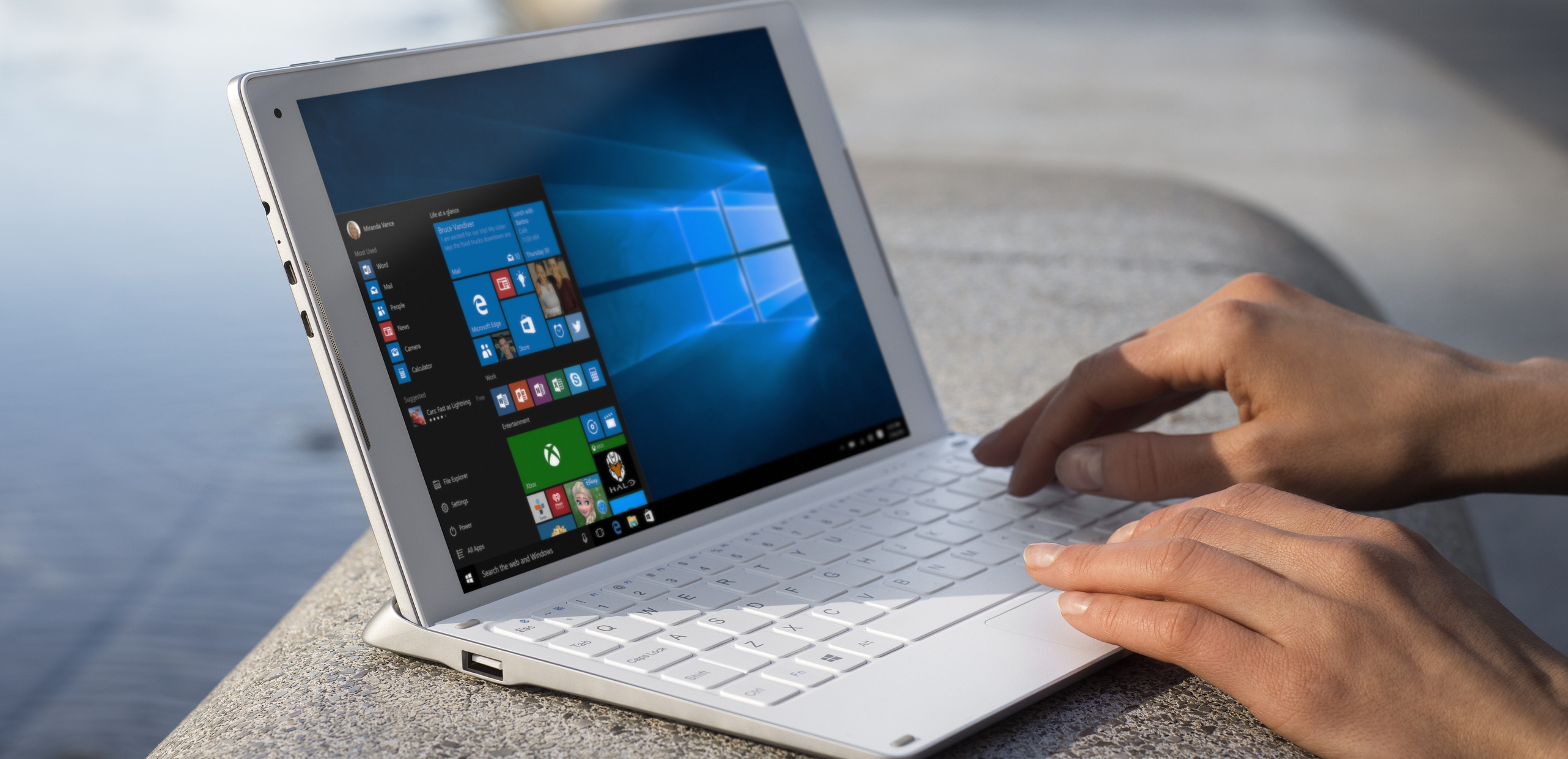 ALCATEL announced their new ALCATEL PLUS 10, a beautiful 10 inch 2-in-1 device powered by Windows 10