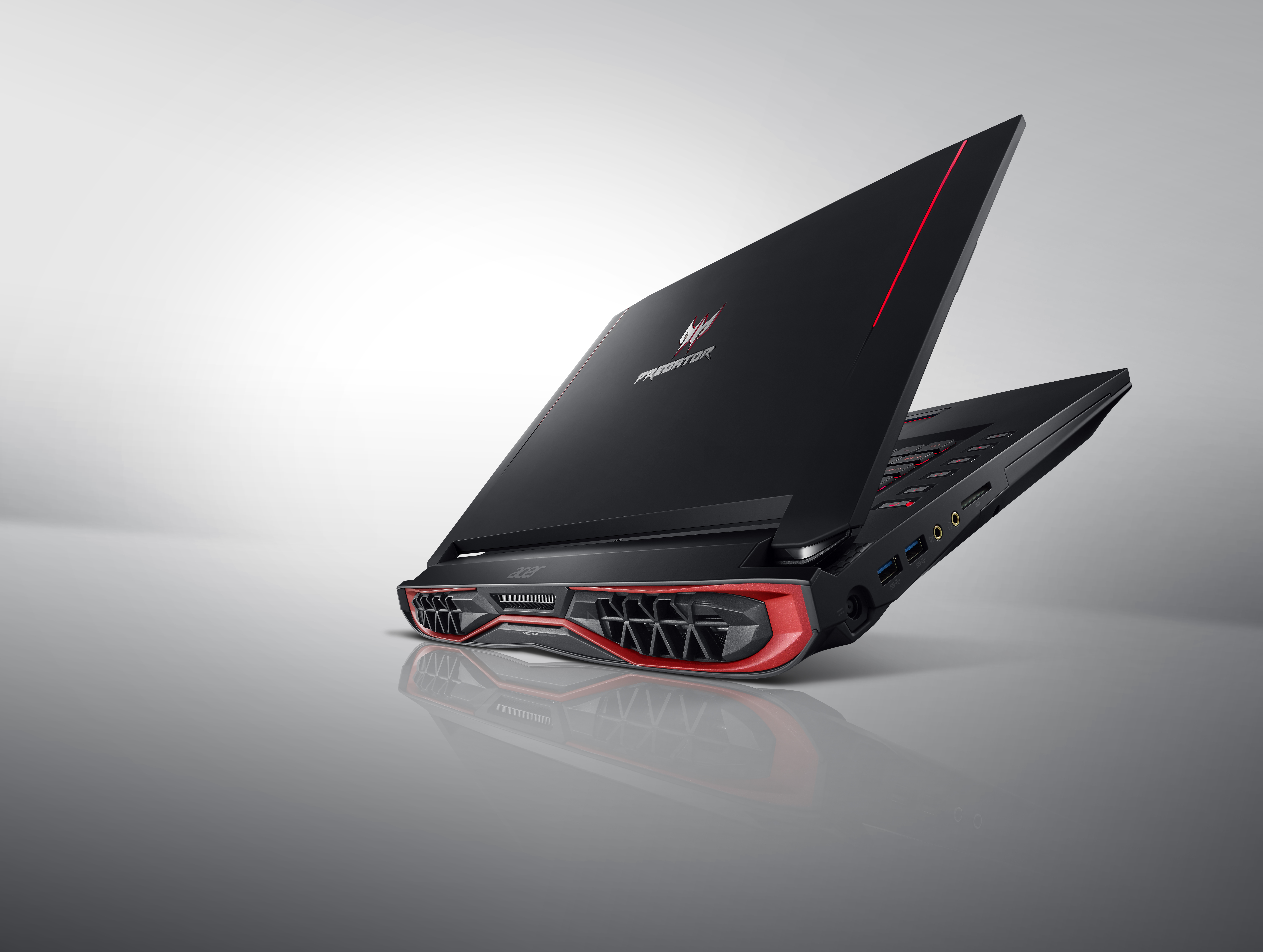 Predator 17 X with Windows 10