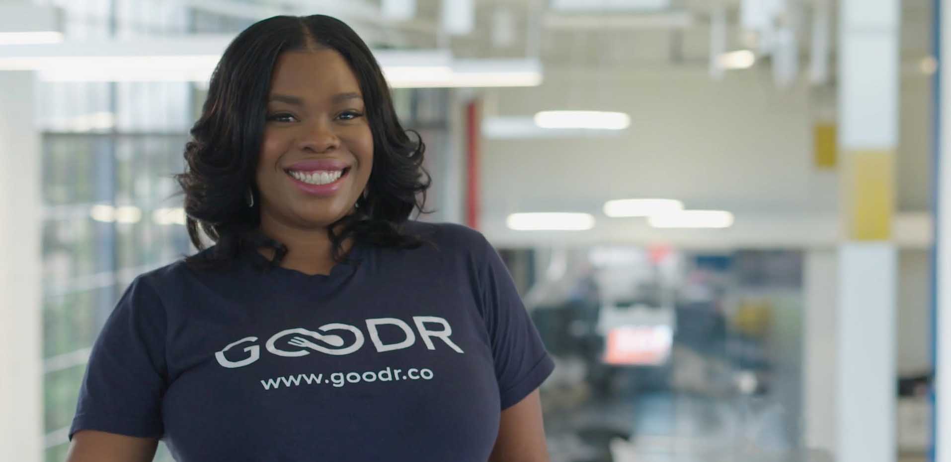 Jasmine Crowe in a Goodr t-shirt