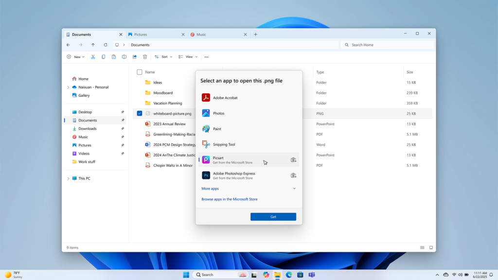 Immagine di Esplora file di Windows con suggerimenti di app come opzioni per aprire le estensioni dei file.