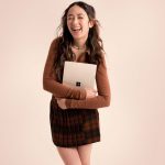 Surface Laptop Go 2 を発表