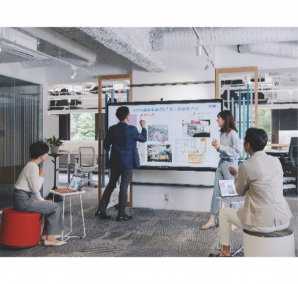 【法人・教育機関向け】Surface Hub 2S最新カタログとSurface Laptop Go 2 製品紹介リーフレットを公開