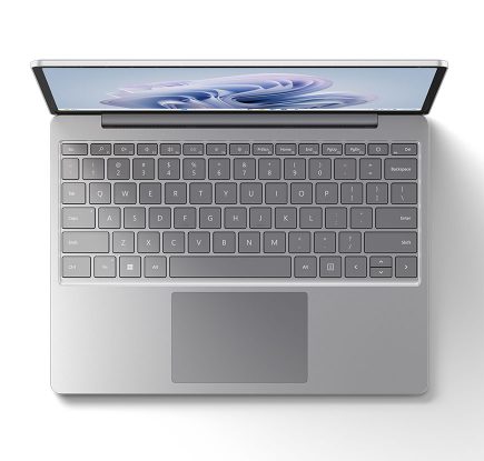 【法人及び教育機関向け Surface】 英語レイアウト キーボード搭載機種をラインナップ！