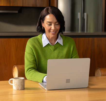 Microsoft 365 Personal で、よりスマートな仕事と創造の方法を見つけましょう