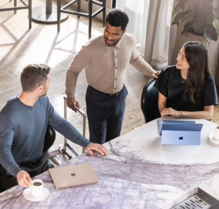 パートナー主導の勢いと、広がるアクセス：新しい Microsoft 365 Business with Copilot SKU