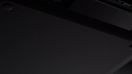 アダプティブタッチ モードと触覚フィードバックを備えたハプティック タッチパッド。スクロールやジェスチャーをより応答性が高く直感的に感じられるよう設計。
