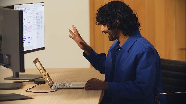 Surface Laptop は DXOMark でノート PC カメラ第 1 位の評価を獲得[9]。