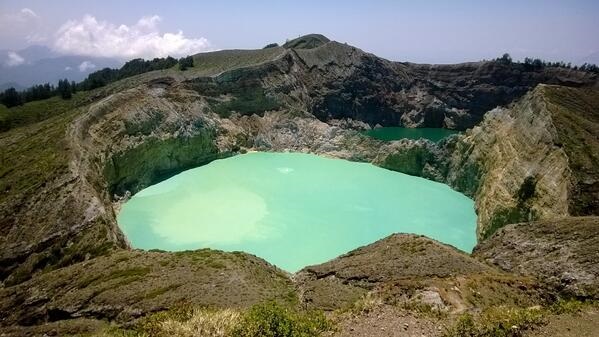 1020day-lake kelimutu-ainuwijaya