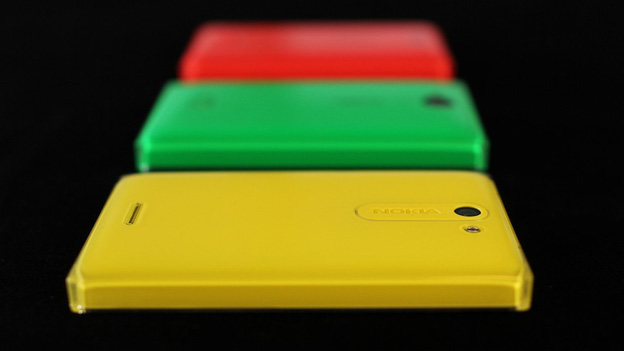 Nokia-Asha-502-and-gang