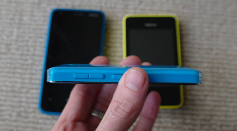 Asha-502-first-impressions-4