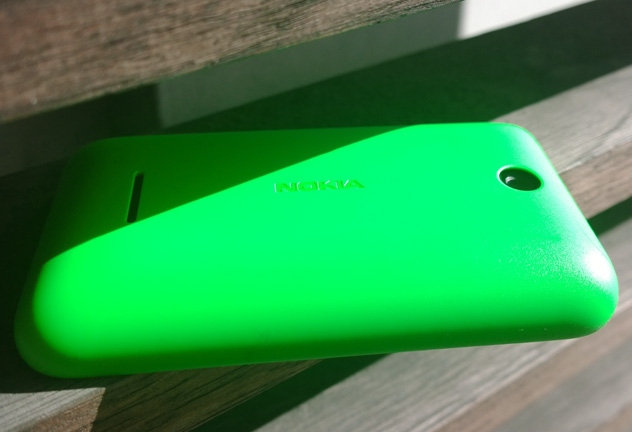 Little-details_Nokia-Asha-230_featured