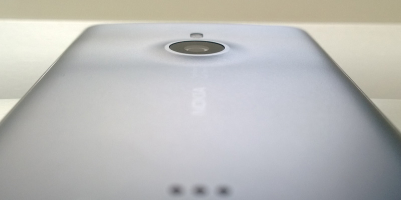 Little-details_Nokia-Lumia-925_02