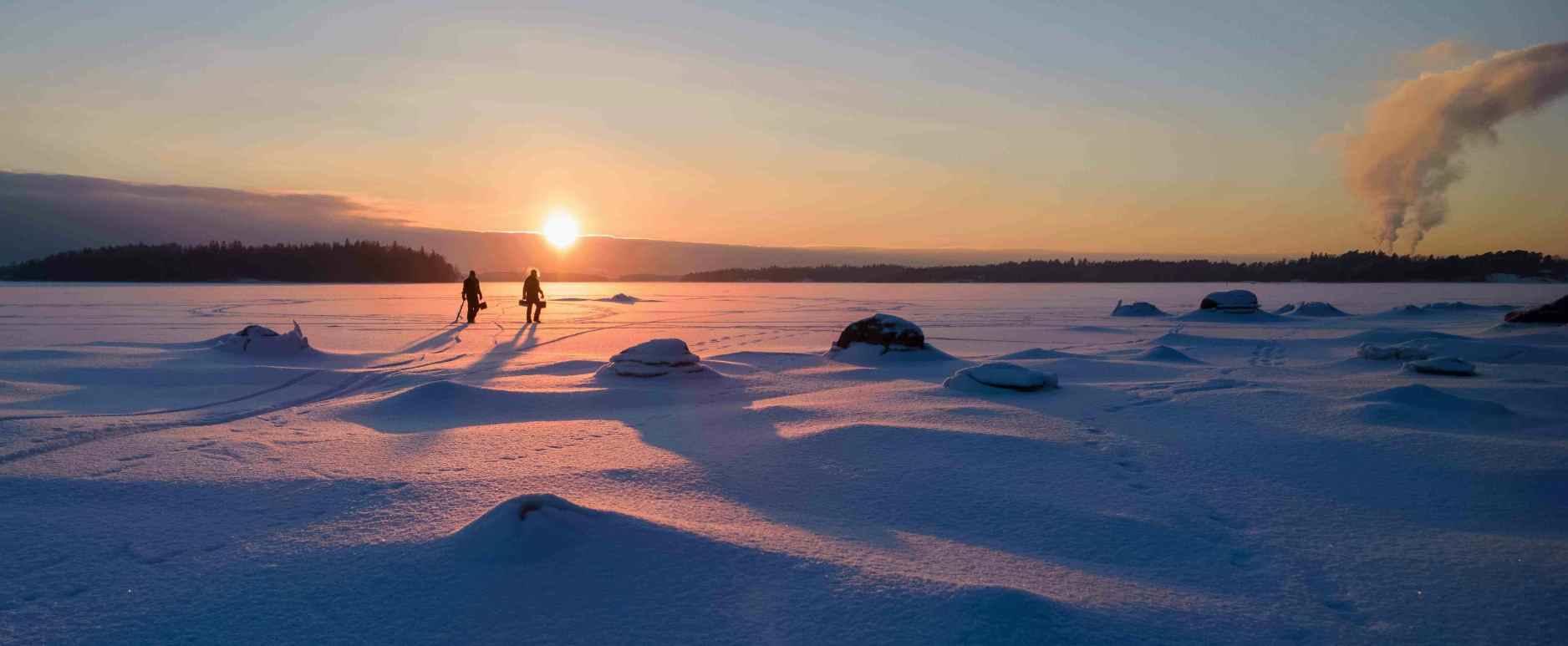 tassberg ice fishers