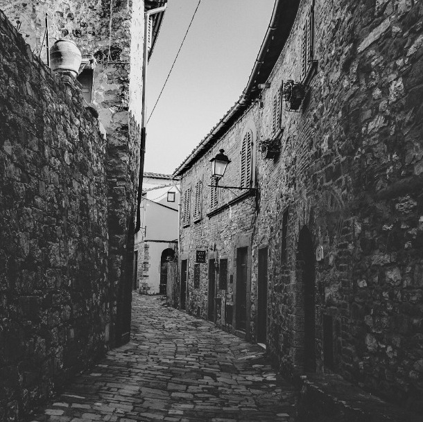 Who's up for a stroll? #Italy #LumiaBW #LumiaLove