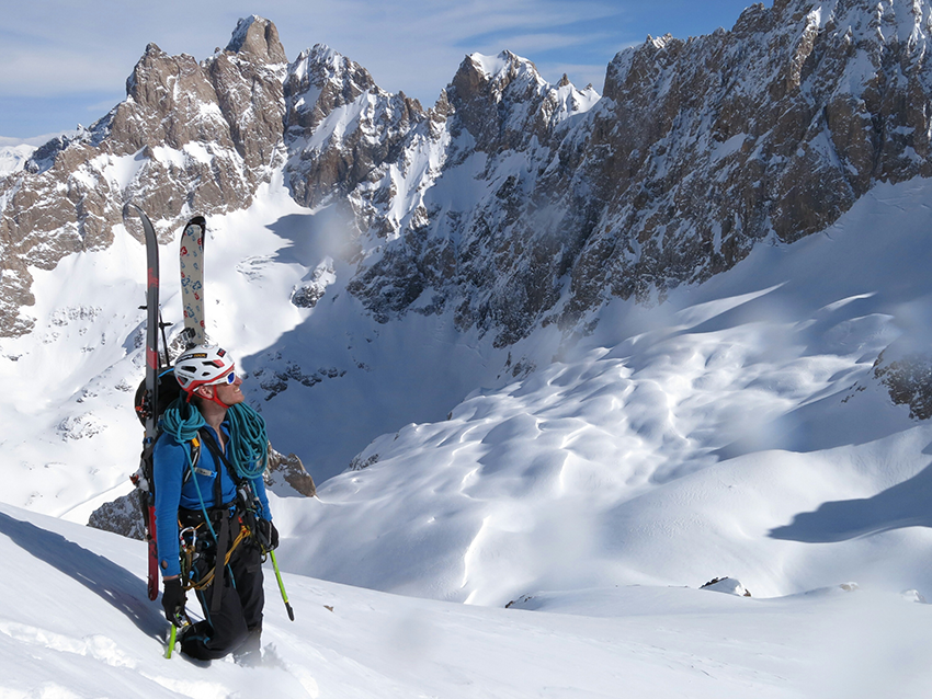 BODY_Extreme-Skiing4