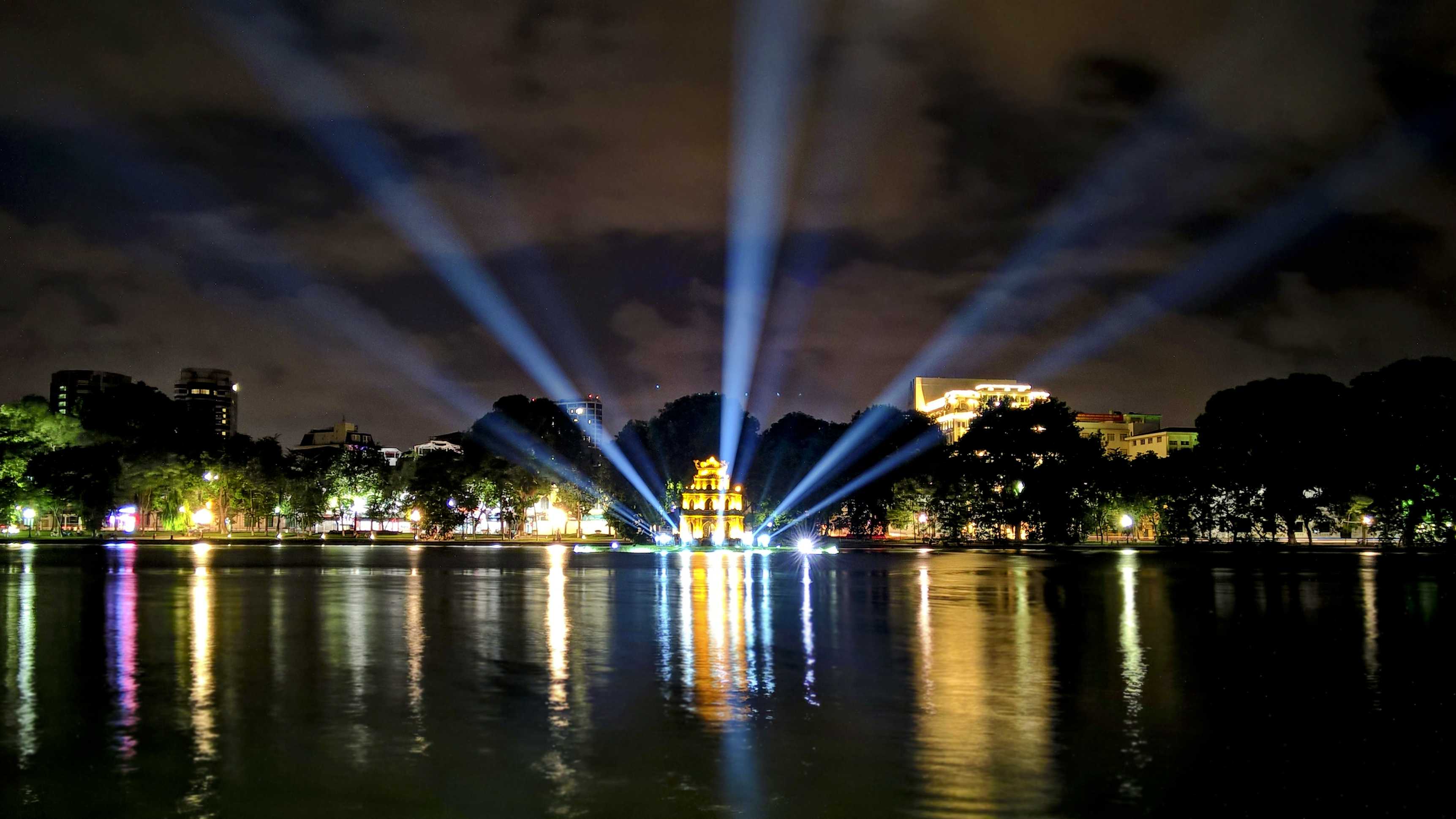 WP_20150827_23_32_48_ProAnd2more_fused1