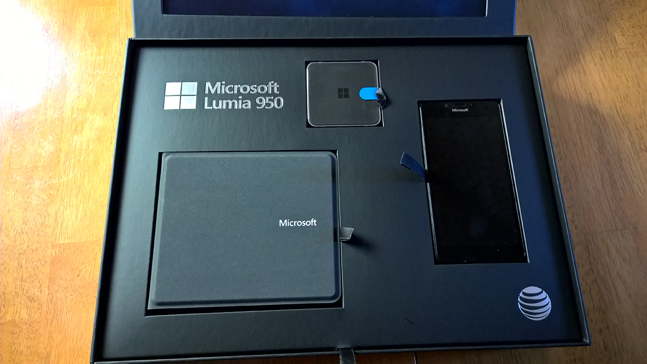 Special Edition Packaging of Lumia 950 for Lumia Fans