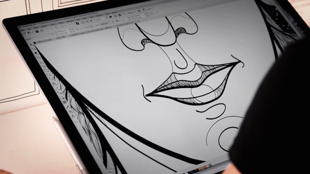 Corel DRAW app showing on screen toolbox for Surface Dial. 