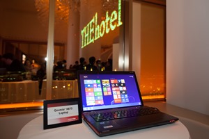 Toshiba Qosmio X875 Laptop